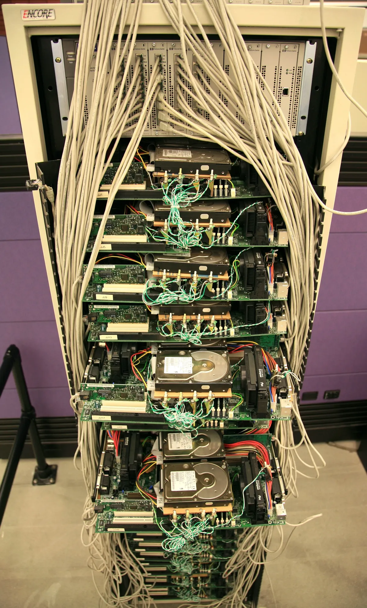Server infrastructure for LoRaWAN network